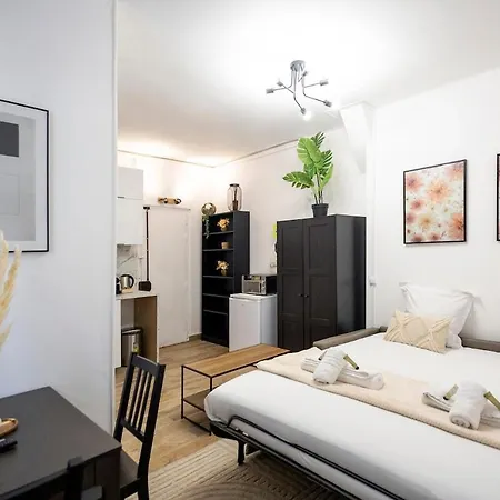 Apartment A 2 Min Metro 13 - Acces Paris Champs-elysees